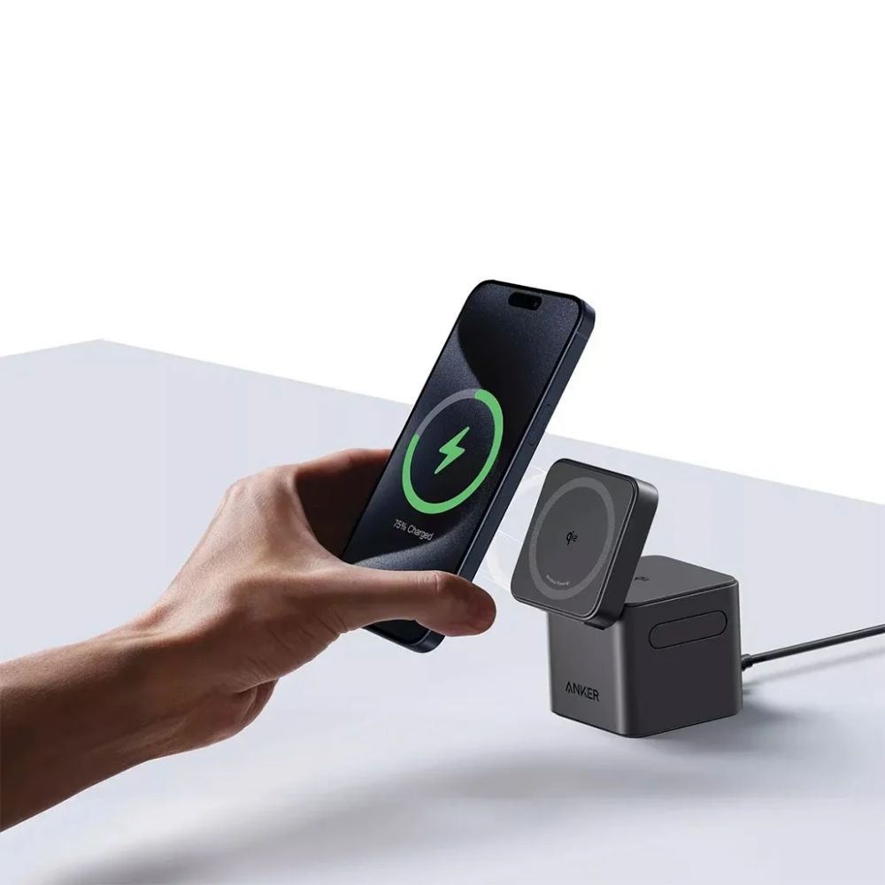 Anker MagGo 3-in-1 Wireless Charging Station with Qi2 – Fast &amp; Convenient Apple Device Charging