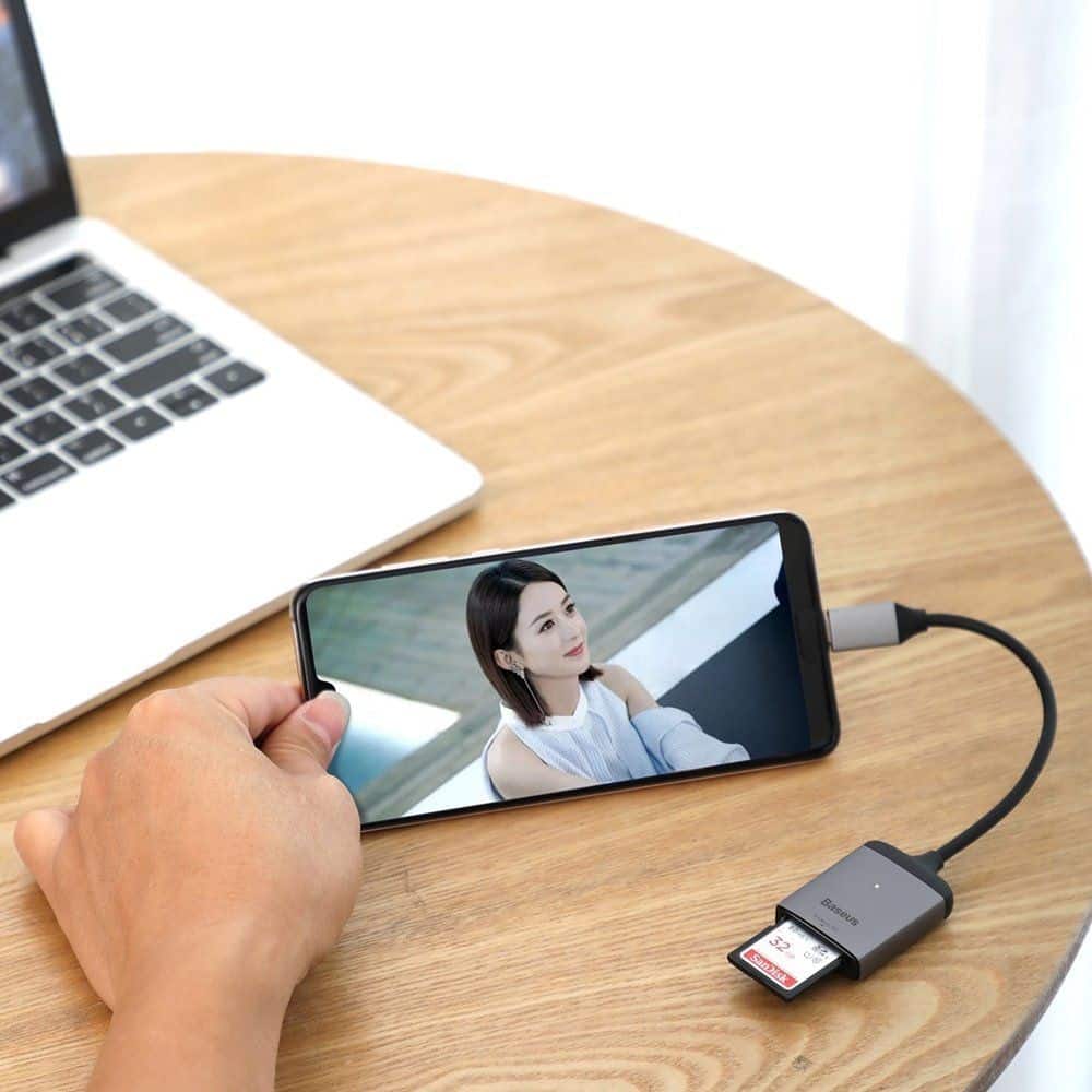 Baseus Enjoy reader adapter HUB USB-C adapter to SD / micro SD / TF card reader (CAHUB-P0G)