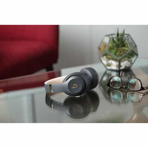 Beats by Dr. Dre Beats Solo3 Wireless On-Ear Headphones (Matte Black / Icon)