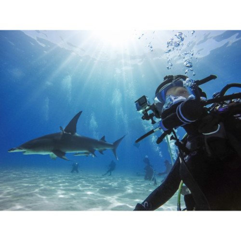 GoPro Super Suit Dive Housing HERO7 Black, HERO6 Black, HERO5 Black, and HERO 2018.