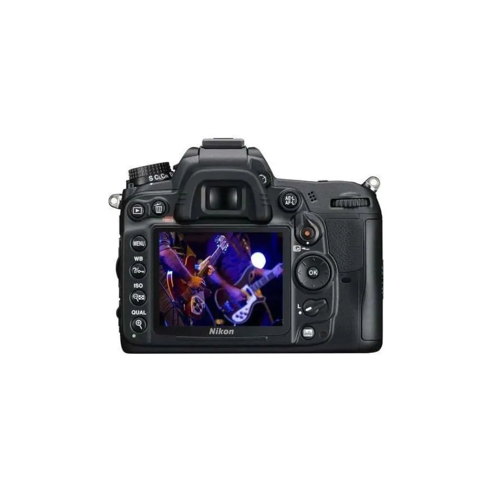 Nikon D7000 DSLR Camera Kit with Nikon 18-105mm