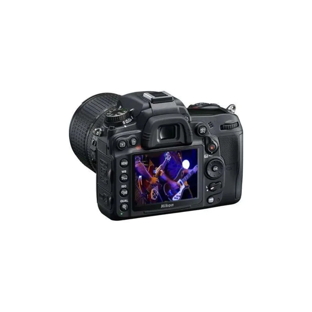 Nikon D7000 DSLR Camera Kit with Nikon 18-105mm