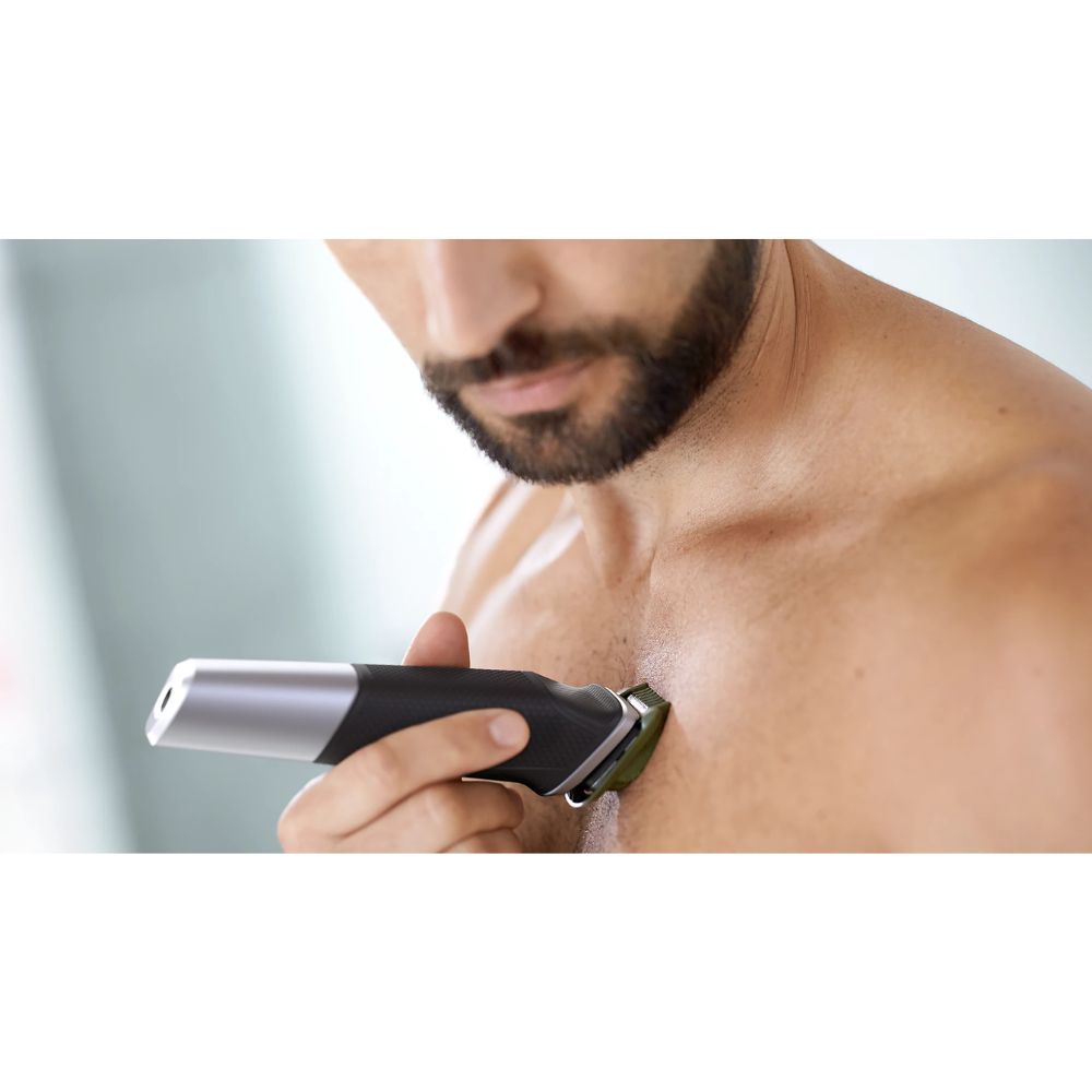 Philips Norelco Multigroom 5000 Face Head and Body MG5750/49