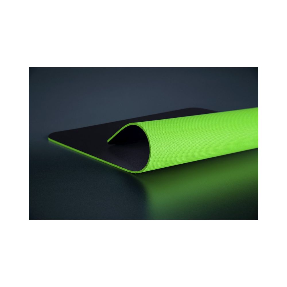 Razer Gigantus V2 Medium Gaming Mouse Mat